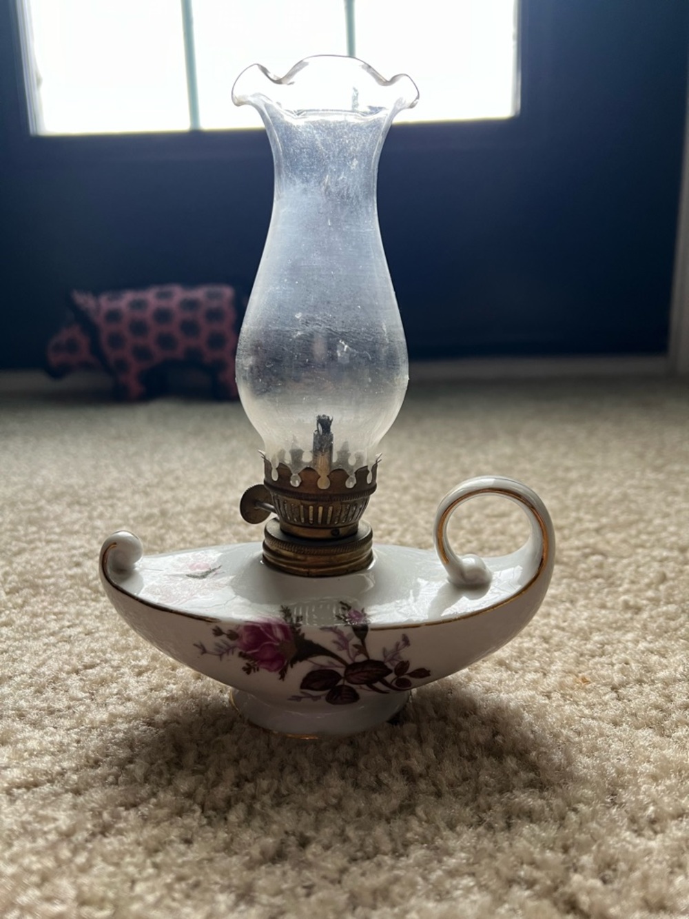 7” Victorian-Style Moss Rose Fairy Oil Lamp with Pink Floral Motif